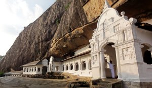 dambulla cave temple