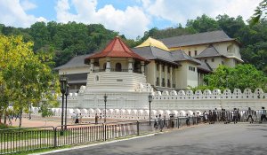 Temple of the Sacred Tooth Relic